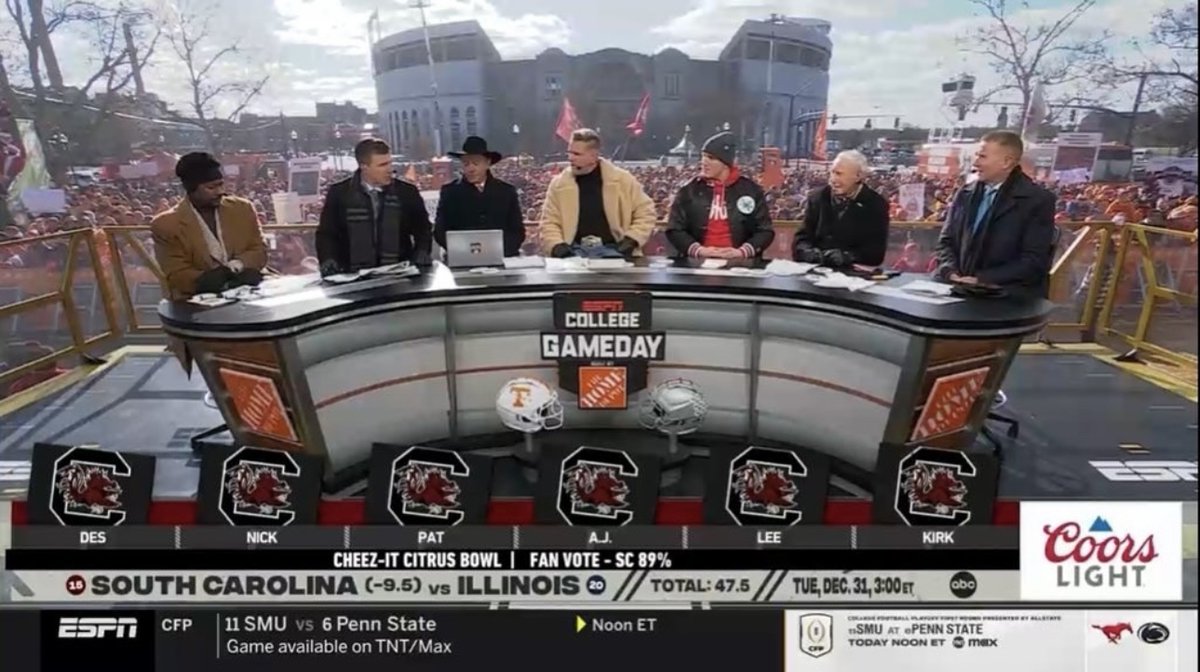 👀

#Illini // #HTTO // #famILLy