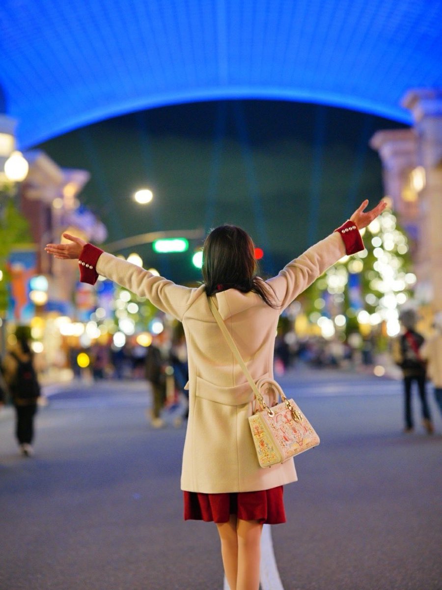 あけましておめでとうございます🎍🌅
年末やることが多過ぎて、ご挨拶遅れましたが
昨年もご来店頂いたお客様、スタッフの皆様、ドライバー様、大変お世話になりありがとうございました🙇‍♀️✨✨

いつもありがとうございます🙇‍♀️💓