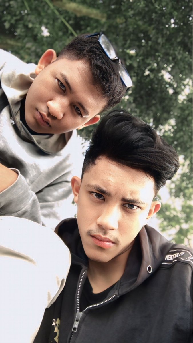 Selamat tahun baru ya den—