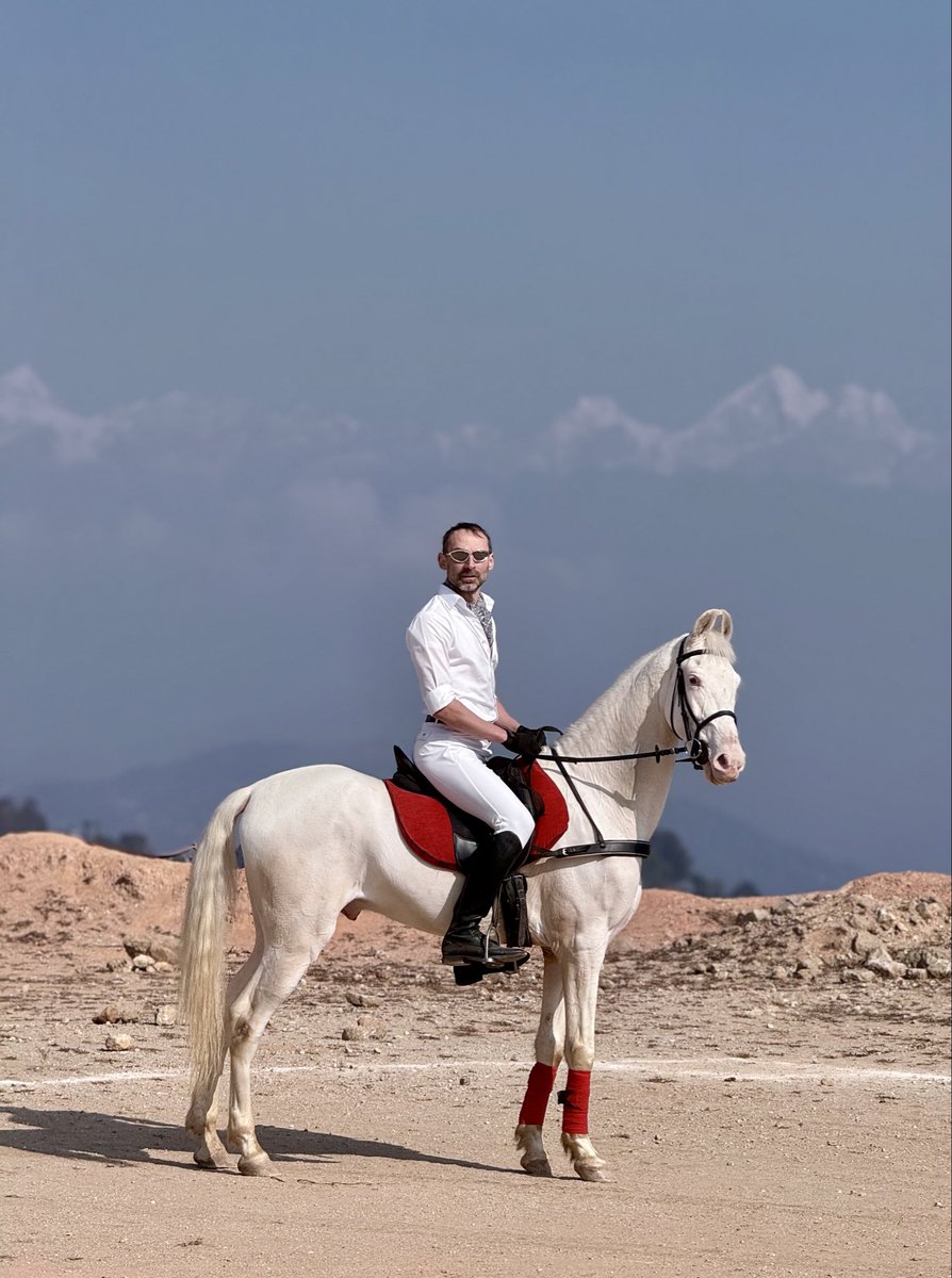 mmbronstein's tweet image. Spending New Year’s Eve in the saddle on a snow-white Marwari horse along a mountain trail in Nepal was something I had to check off my bucket list.