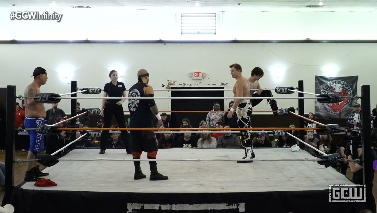 iixShinigamixii's tweet image. Griffin McCoy and Kerry Morton take on Homicide and Grim Reefer #GCWInfinity