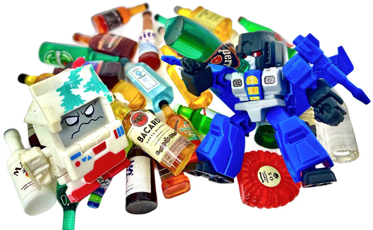 We made it!

yay

Let’s get through another one with a bit of help from our favorite coping mechs

#HappyNewYear #Transformers