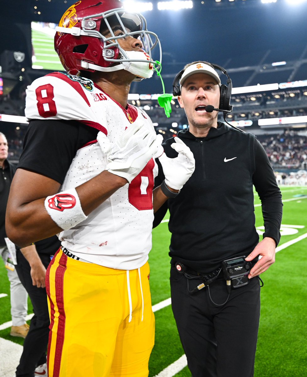 Me and twin for the win <a href="/LincolnRiley/">Lincoln Riley</a>