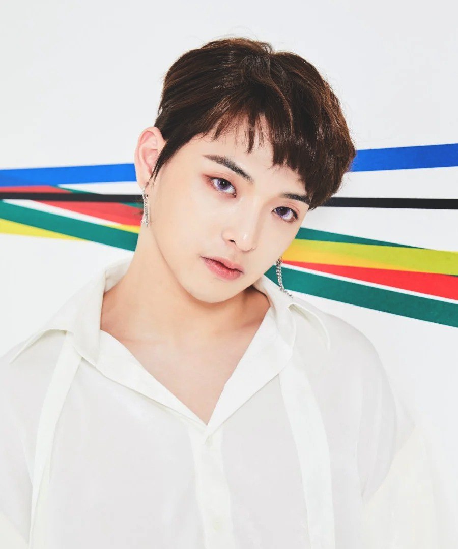 UpdateKBoys's tweet photo. 🎉🎂 Hoje, o Kyeongheon do WE IN THE ZONE, está completando 27 anos. Parabéns!
Nós desejamos um feliz aniversário, muita saúde e sucesso em sua carreira! 🥳✨
HAPPY KYEONGHEON DAY
#HAPPYKYEONGHEONDAY
#WEINTHEZONE #윗츠
#KYEONGHEON #경헌 https://t.co/sz5QcAg0az