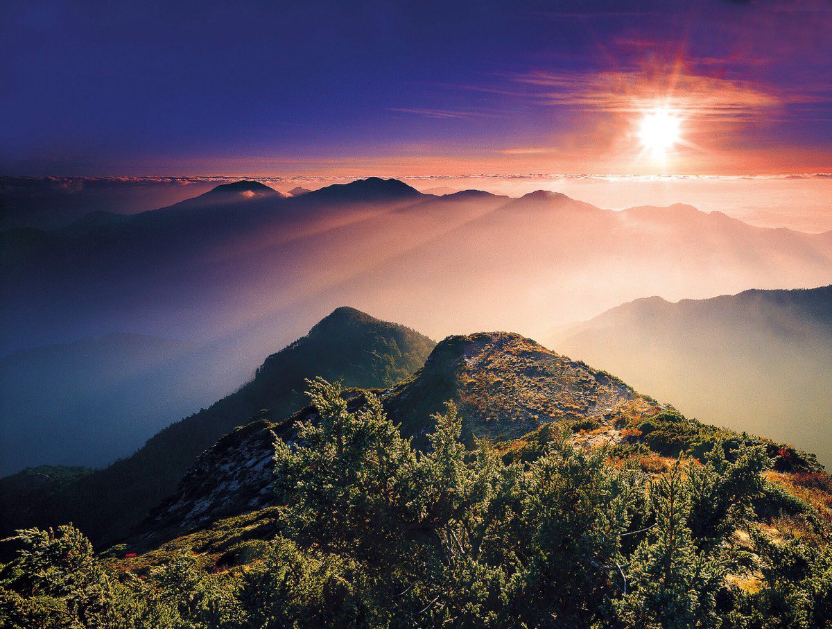 MOFA_Taiwan's tweet photo. As the first rays of 2025's sunrise illuminate #Taiwan🇹🇼, we extend our warmest wishes to friends around the world. May this new year bring abundant joy, lasting peace &amp; shared prosperity. From our vibrant home to yours, #HappyNewYear2025. https://t.co/CTxwg4vB4p