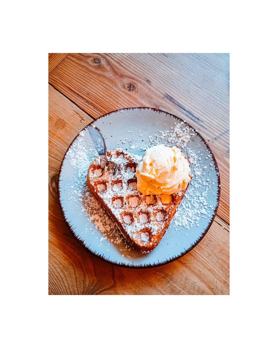 Here’s to a fresh start in 2025—wishing you  health, happiness, and plenty of good vibes this year!

✨📷