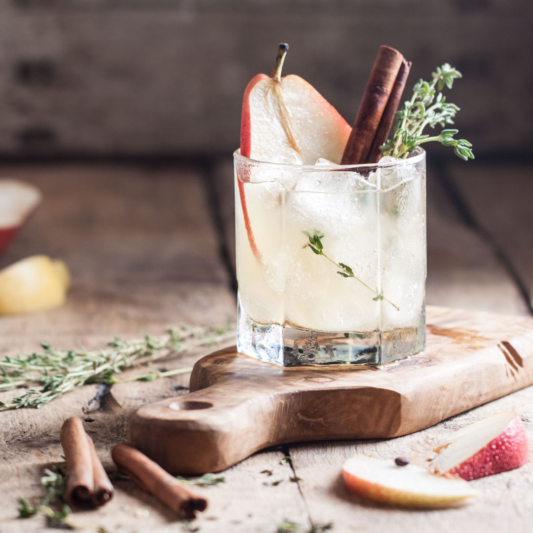 culinaryblossom's tweet photo. Our White Tea &amp; Pear Mock-tail infused with thyme &amp; cinnamon is the perfect sip to toast in the #NewYear 🥂✨
Warmest wishes for a happy, healthy 2025 filled with new memories, flavours &amp; abundant joy!
Recipe on the blog: 🍐🍵
 https://t.co/vol9HbtMNq

#HappyNewYear2025 #Recipe https://t.co/nmWr1GPty1