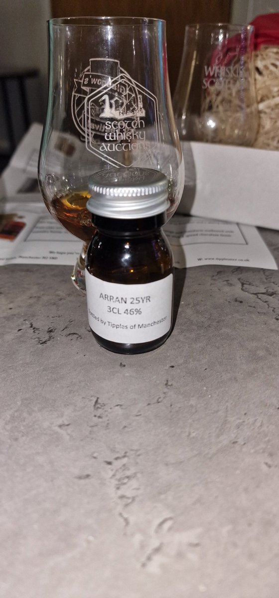 dnisbet250's tweet photo. Dram 365 of #Dram366
2nd last dram of #Whisky366 2024
@Arranwhisky #Arran25
Dark rich, deep sherry, red wine, Baklava
Sweet, juicy, rich, rich deep red wine,
Sherry done right at its best
10 #Ten
#BuyADram No
#BuyABottle No
#Scotch #Whisky #SingleMalt https://t.co/8AfsCyqSwU