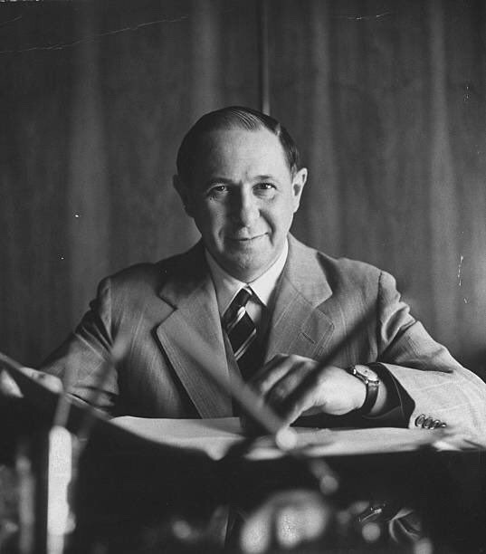 En este año histórico, en el que Argentina finalmente aprendió que la inflación la genera el propio Estado (cuando emite por encima de la demanda de dinero), quiero recordar y homenajear a una persona que durante décadas batalló casi en soledad por las ideas de la libertad,