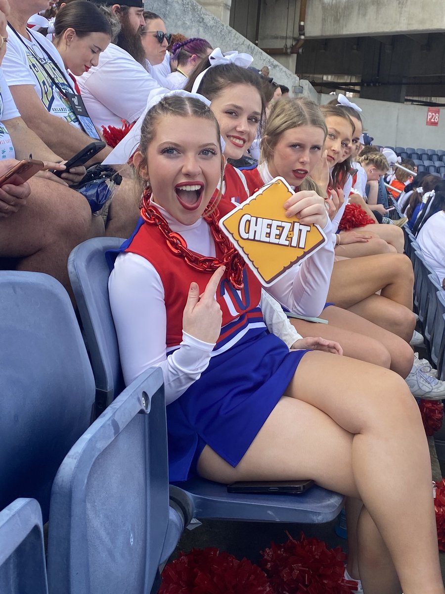 Señora Bright tweet media