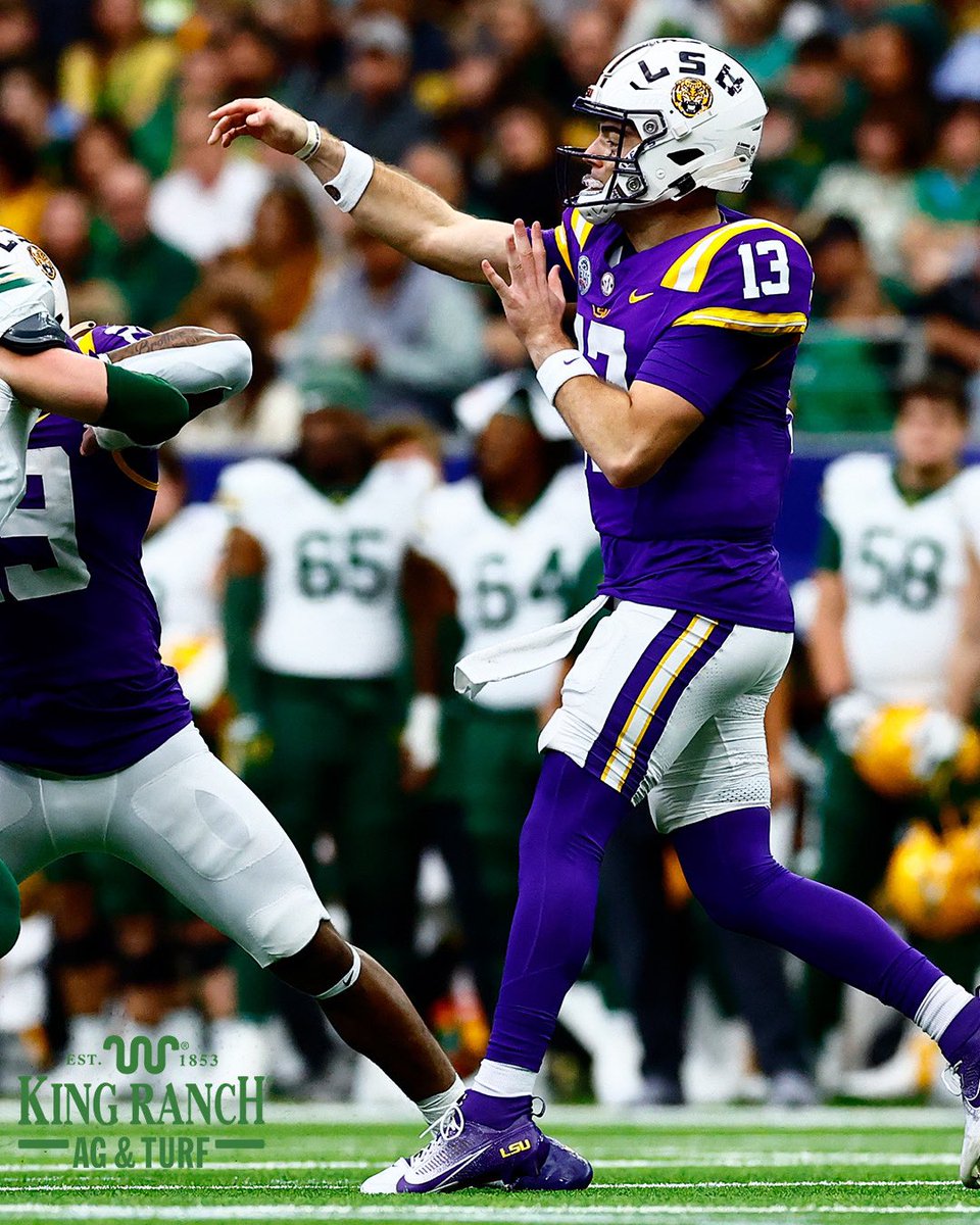 Kinder's Texas Bowl (@texasbowl) on Twitter photo Halftime in H-Town π₯
<a href="/LSUfootball/">LSU Football</a> 34 | <a href="/BUFootball/">Baylor Football</a> 17
π€ | <a href="/KingRanchAgTurf/">King Ranch Ag & Turf</a> Halftime in H-Town π₯
<a href="/LSUfootball/">LSU Football</a> 34 | <a href="/BUFootball/">Baylor Football</a> 17
π€ | <a href="/KingRanchAgTurf/">King Ranch Ag & Turf</a>