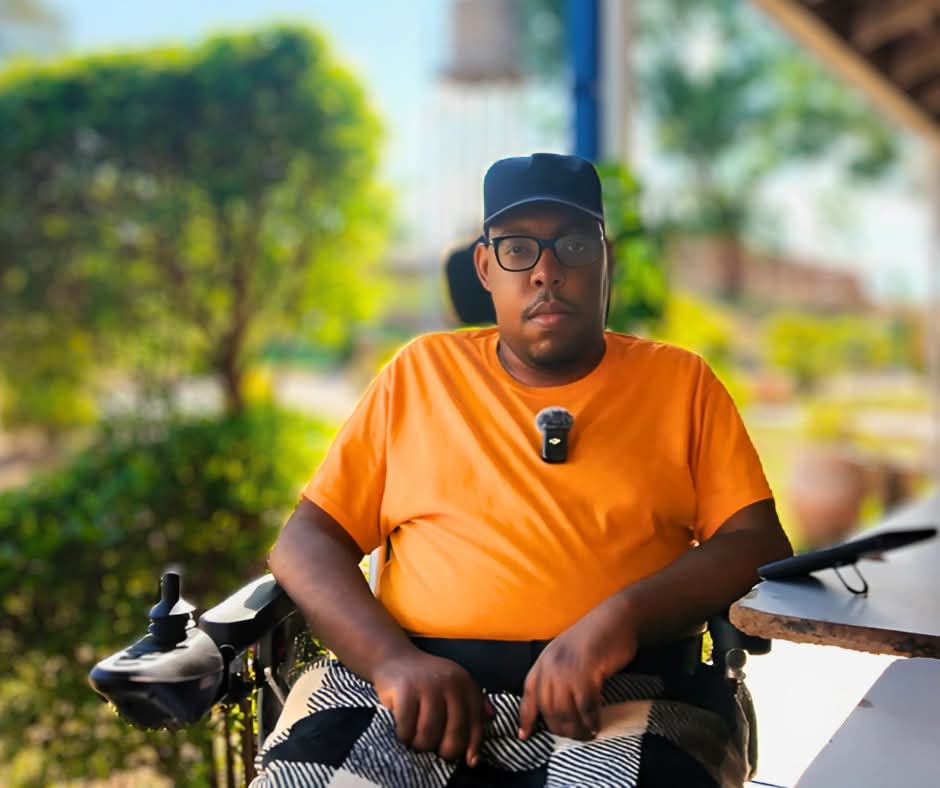 2024 wasn't a perfect year for me. 
But through it all, I saw the Hand of the Lord upon my life. I'm so grateful.  

I can't wait for the great things I'll experience in 2025! 

Happy New Year, fam! 💛