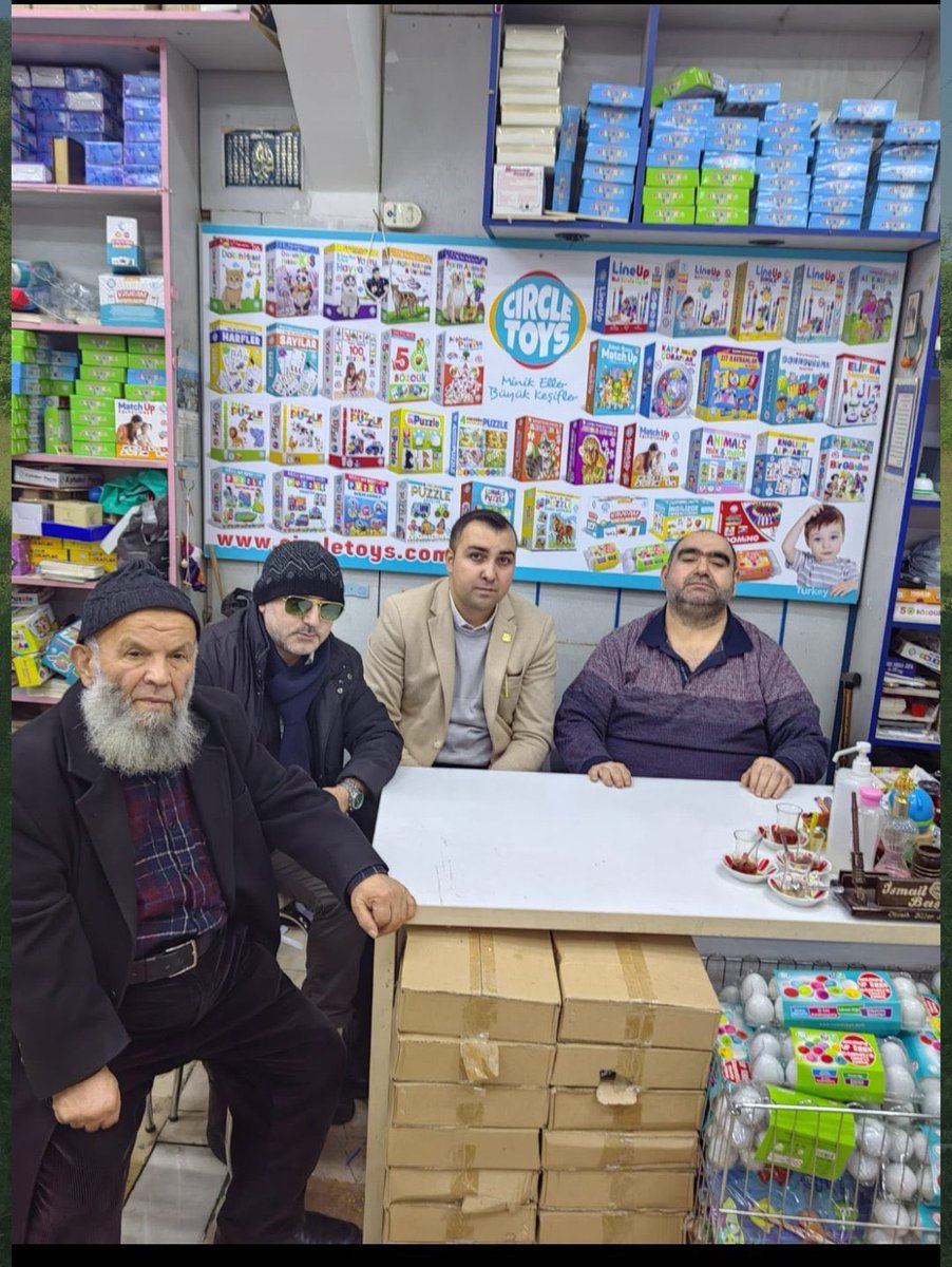 Yeni yıl mesaisi başladı. Yüzde 30 dan aşağı zam yapan bizden değildir.

Kira, personel, vergi, sabit giderler bla bla