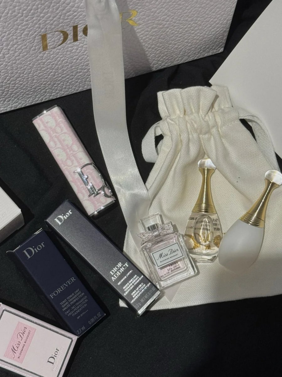 Celia🧸🖤 tweet media