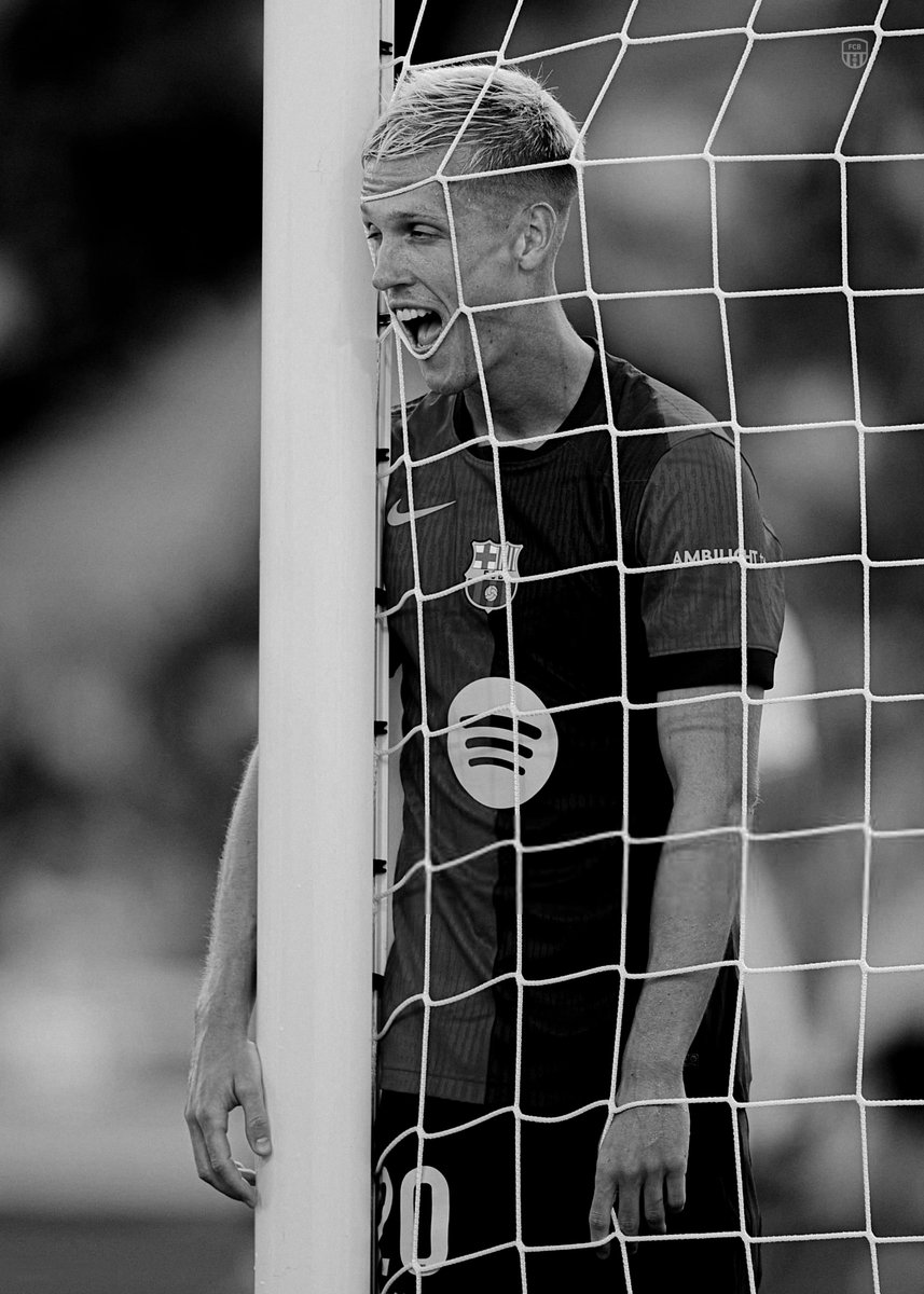 FCB World tweet media