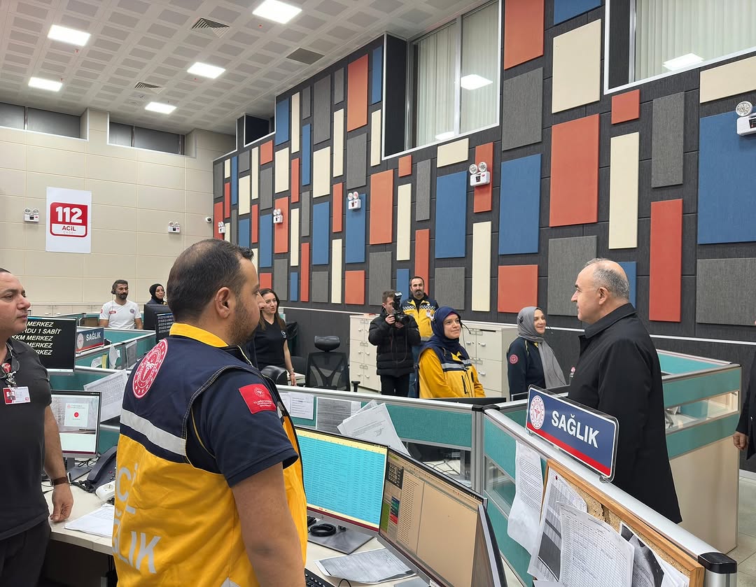 Sayın Valimiz Muammer Erol ve Büyükşehir Belediye Başkanımız Dr. Mehmet Hilmi Güler,  beraberinde İl Emniyet Müdürü Ahmet Acar,  İl Jandarma Komutanı Kıdemli Albay Sadi Akman ile birlikte Çağrı Merkezimizi ziyaret ederek personellerimizin yeni yılını kutladılar. #birbiriki