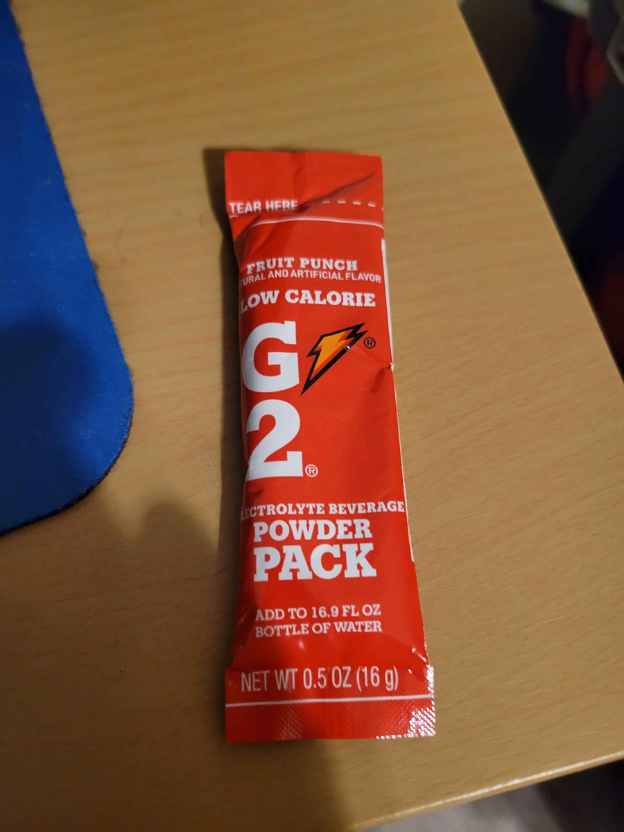 Gonna start the new year right by pouring this packet of G2 fruit punch mix into my water and totally hasn't expired March 6th 2010