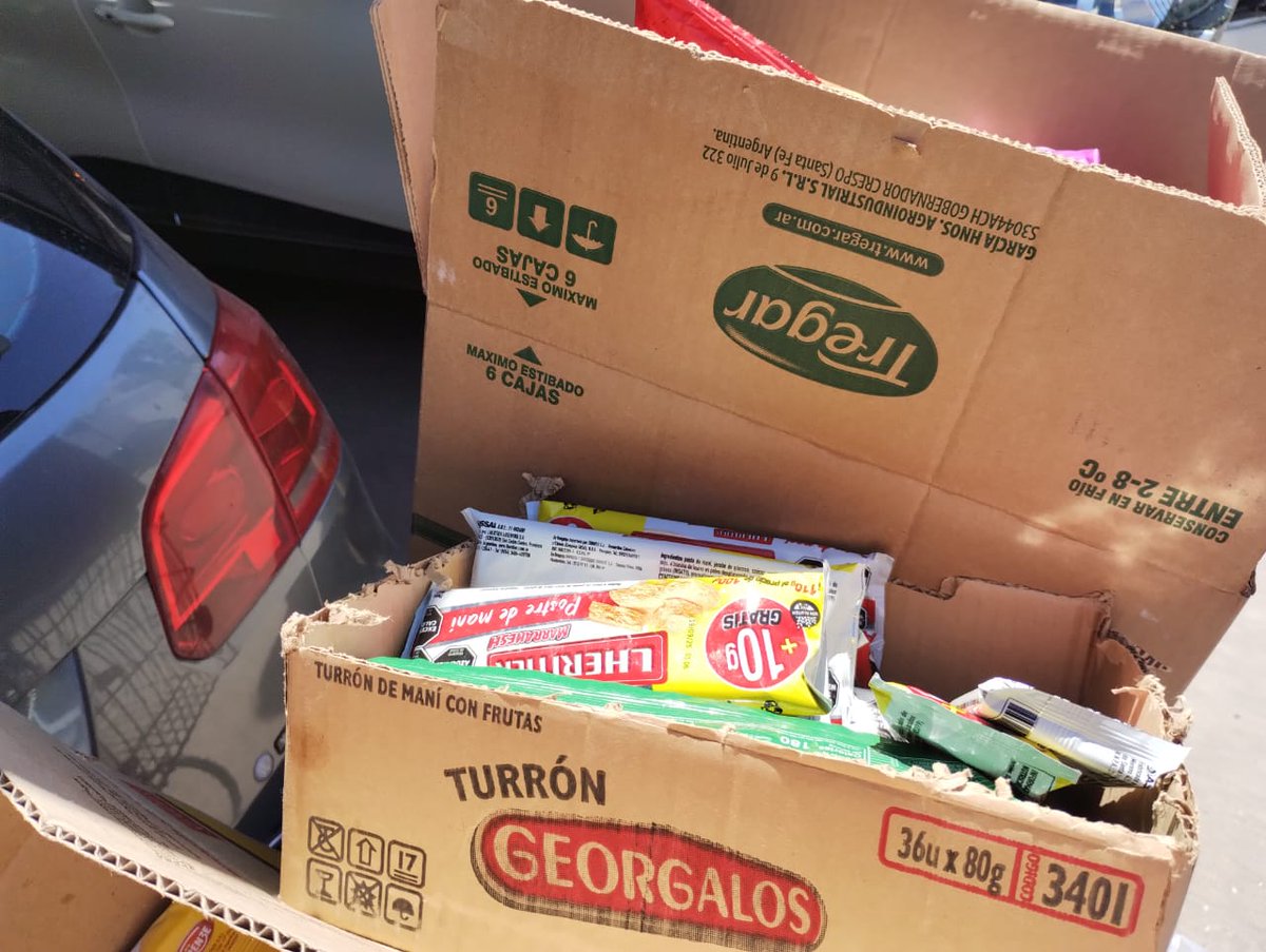 🏥 El Hospital Pereyra expresa su agradecimiento a la Cooperadora por su generosa donación de pan dulce, budines, garrapiñadas y otras exquisiteces, así como bebidas