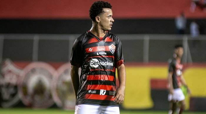 ecvzada's tweet photo. @plegecv só um adendo, este não é o Luidy não. Este daqui da foto é o Luidy. https://t.co/fC9yJx0ENG