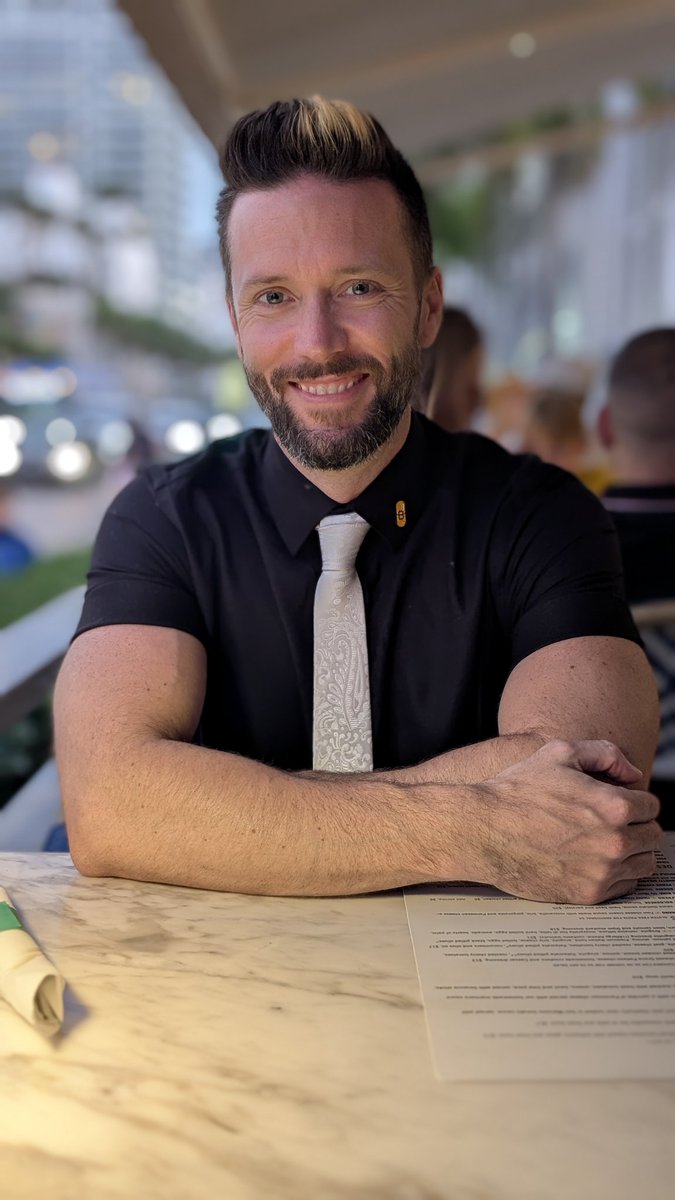 BTCsessions's tweet image. Excited to attend the #bitcoin $100k party tonight put on by @saylor. Perfect New Year's Eve out with @MrsSessions 🎉🎉🎉