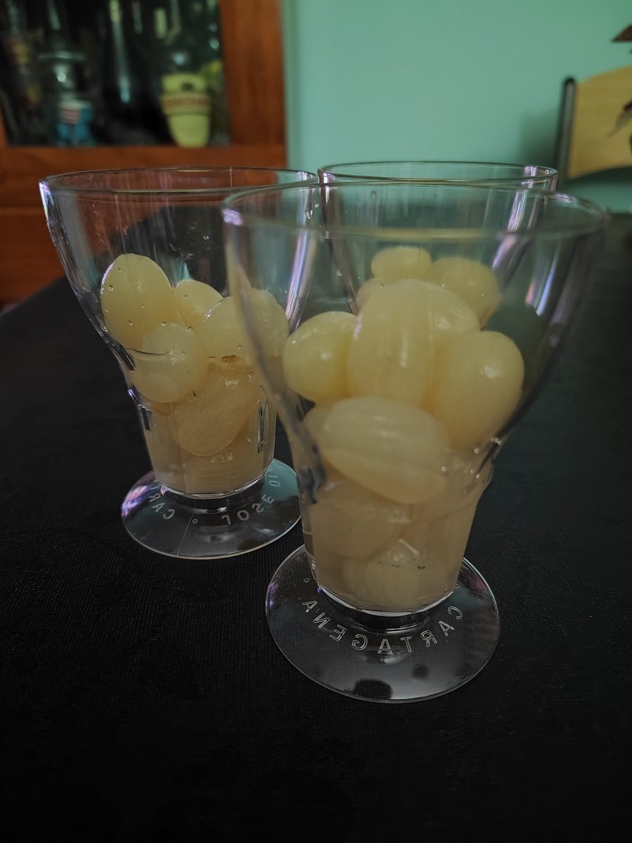 Por un 2025 lleno de cosas buenas para Cartagena y los cartageneros buenos, y para toda la gente buena q hay por aquí...a los malos, q os vayan dando por donde amargan los pepinos! 💪🏻🇩🇰🍇🥂