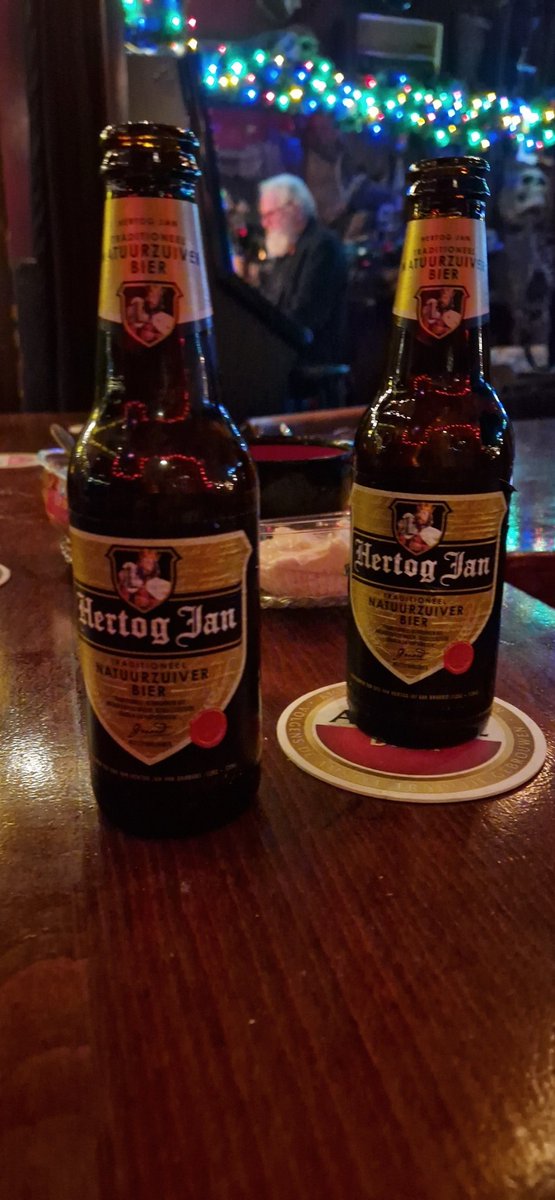Is het bijna zover? Ja? Nou, dan pak ik nog 1 van de 2. De beste wensen vanuit café 't Kannet.