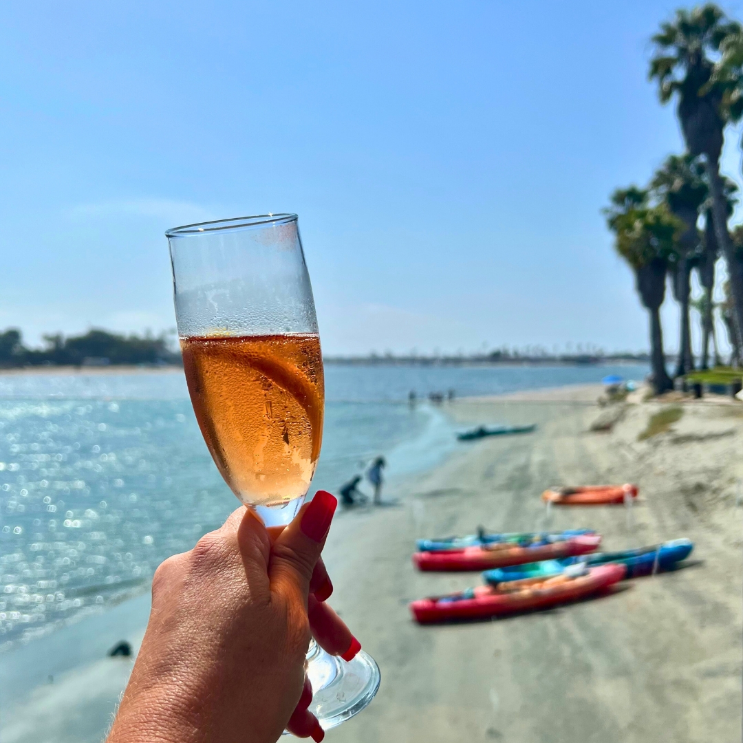 Bubbles in hand and the bay as our backdrop—here’s to a 2025 filled with unforgettable memories. 🌴 🥂 #sandiegocalifornia #visitsd #sandiegovacation