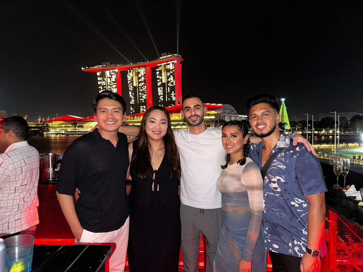 _MarioC's tweet image. #HappyNewYear2025 #marinabay #Singapore