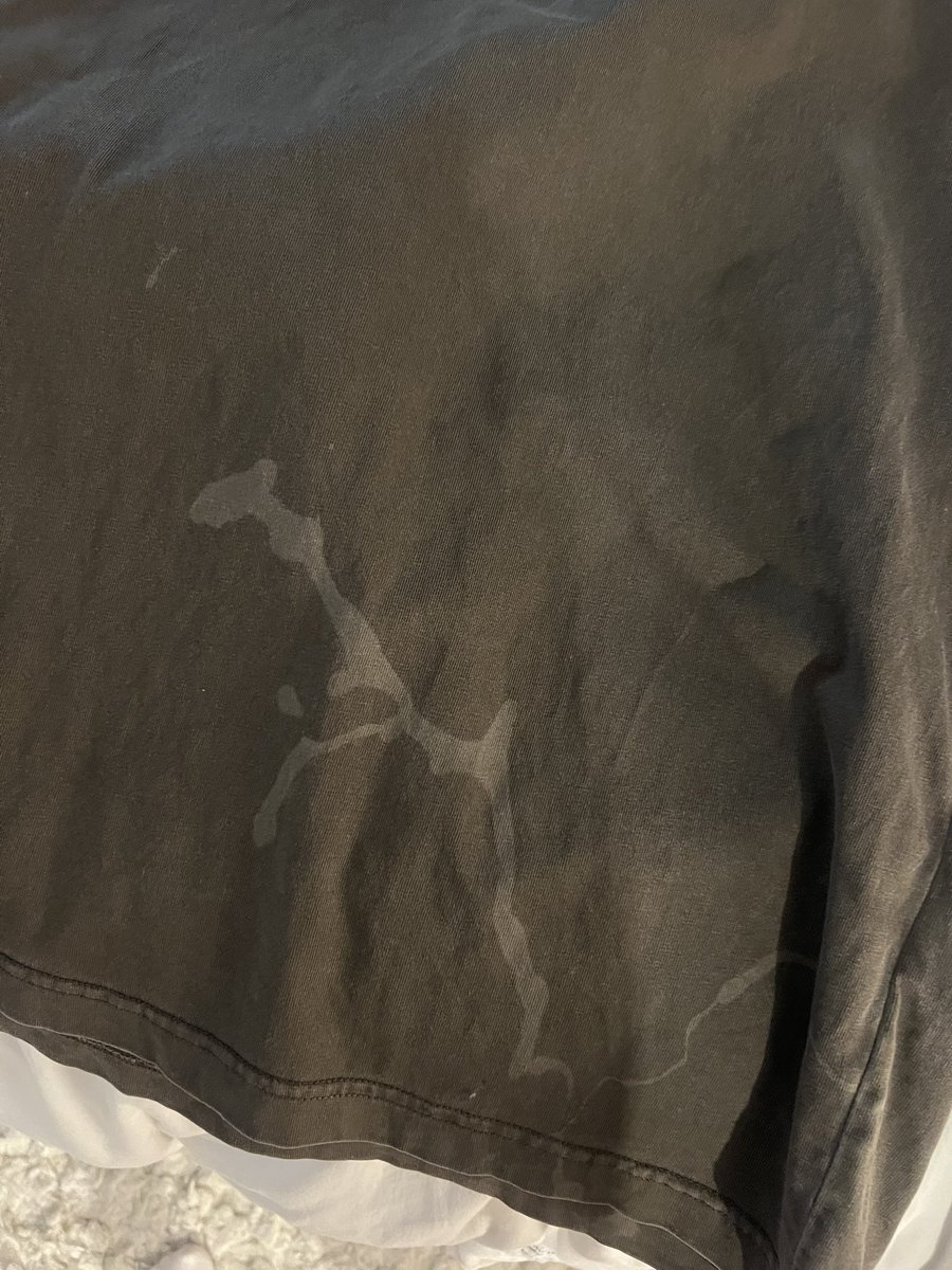 16_doubleD's tweet photo. @kith_cs is this normal to discolor like this after 1 wash?? It was a gift and worn literally once please lmk!! https://t.co/0QYXv0JQ3t