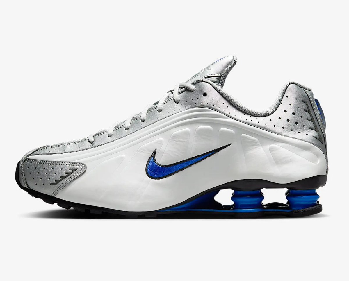 SOLELINKS's tweet photo. Ad: NEW Nike Shox R4 'White/Racer Blue' on Nike US => https://t.co/cGHOLdDKEV https://t.co/zV1B5HLj0Y