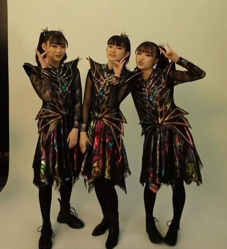 botti_kai's tweet photo. あけましておめでとうございます。
本年もよろしくお願い申し上げます。
今年は昨年よりも沢山のBABYMETALの国内ライブがありますように願っております。
そして現場で盛り上がりましょう！ https://t.co/O3V1tY8sYA
