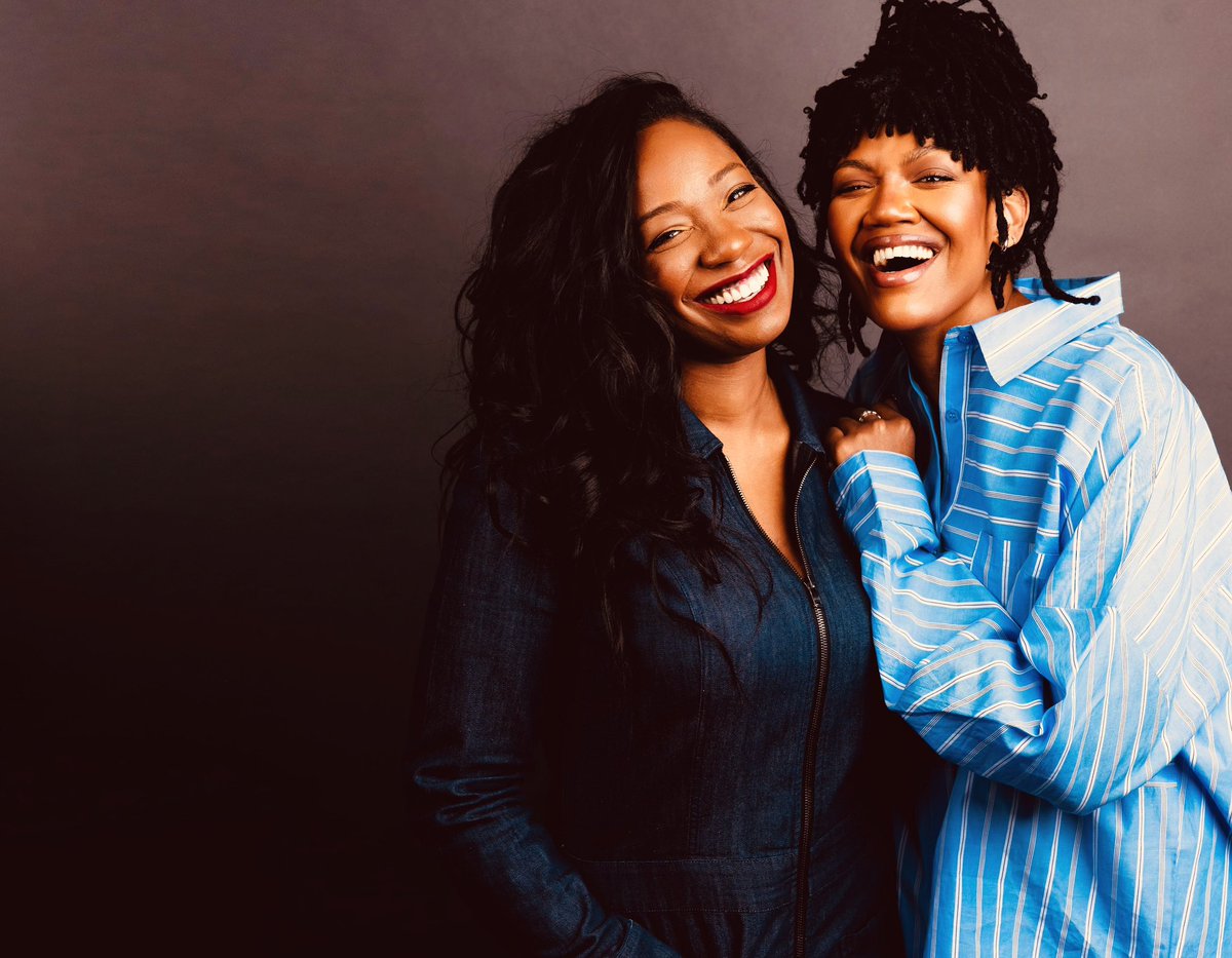 been a beautiful year of love, light, laughter and living (mostly offline!), exploring sound and symmetry, connecting with some lovely people in some awesome places, and having the best time ever making music. so excited for the year to come! love you all! happy new year!🤍