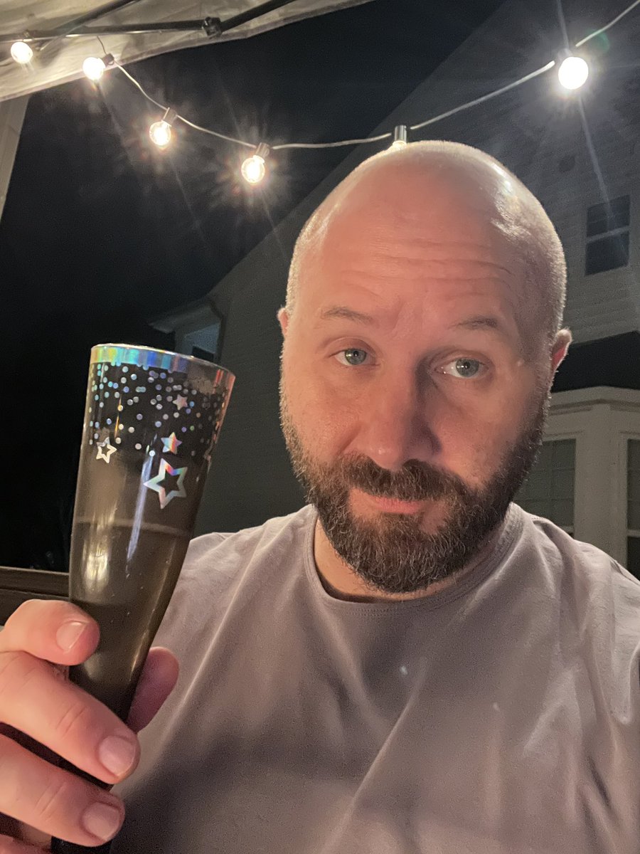 rainbennett's tweet image. Happy New Year, beautiful people! 🥂