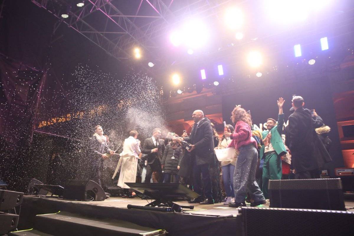 Buon 2025 da Bari ✨