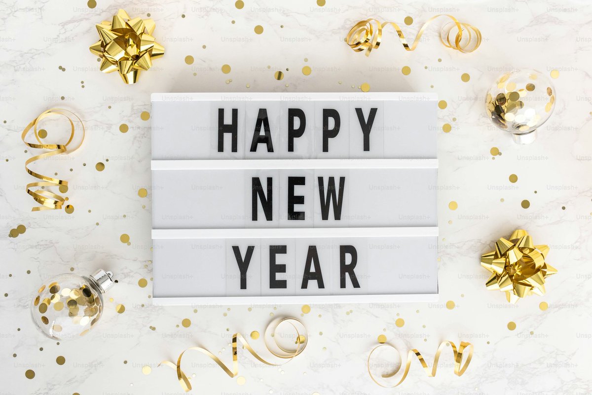 To everyone! 
I wish you all a health and beautiful year! 
Make memories! 💙
#HappyNewYear2025
