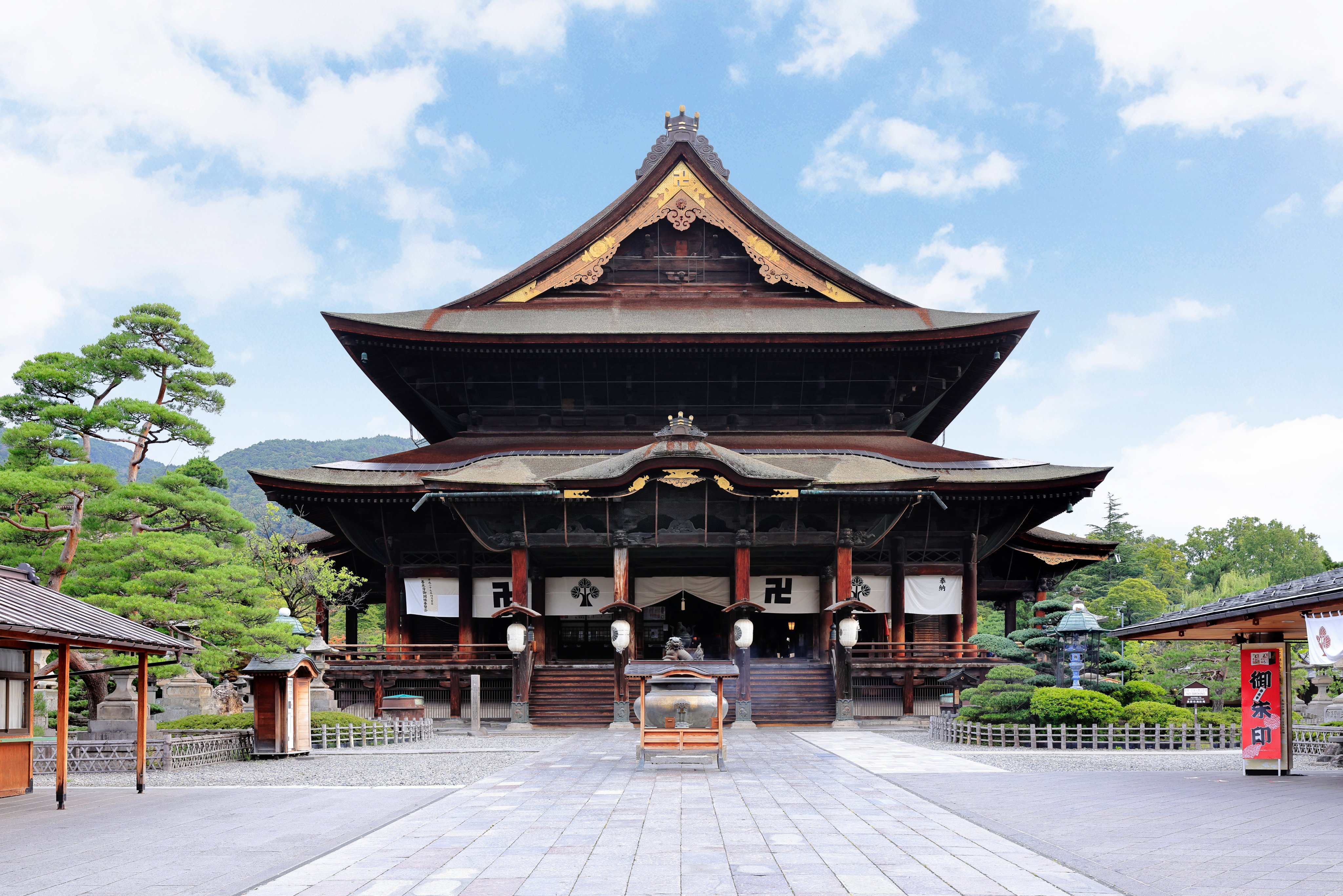 信州善光寺 / Zenkoji Temple on X: 信州善光寺 / Zenkoji Temple on X: