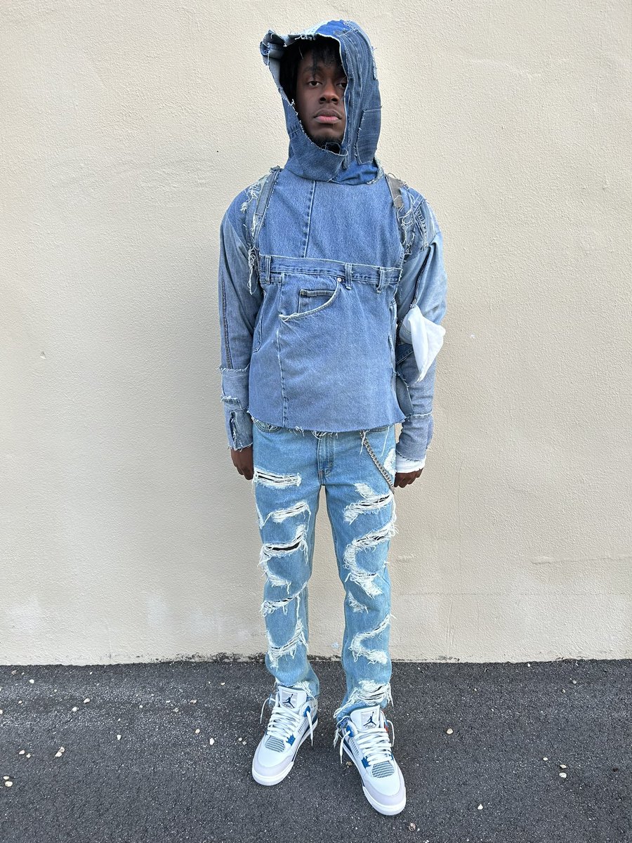 202🖐🏾 No More Frabric, Rich Fabric.