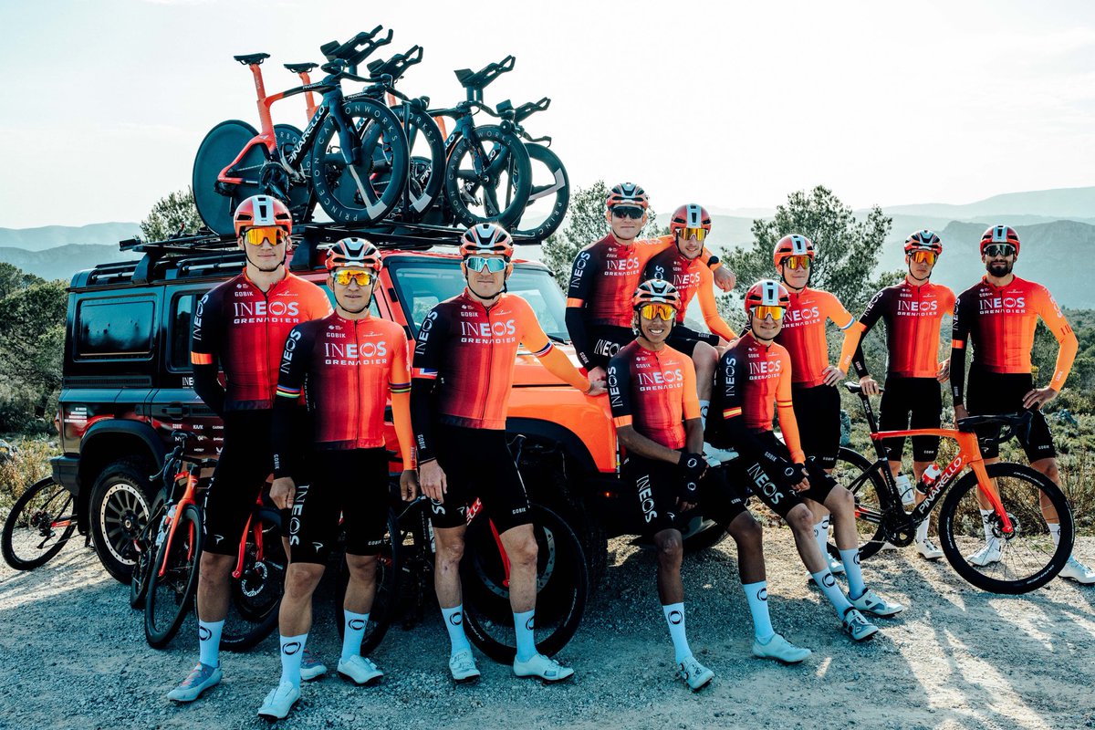 Happy New Year from everyone here at INEOS Grenadiers 🥳🙌

Here’s to 2️⃣0️⃣2️⃣5️⃣ 👊