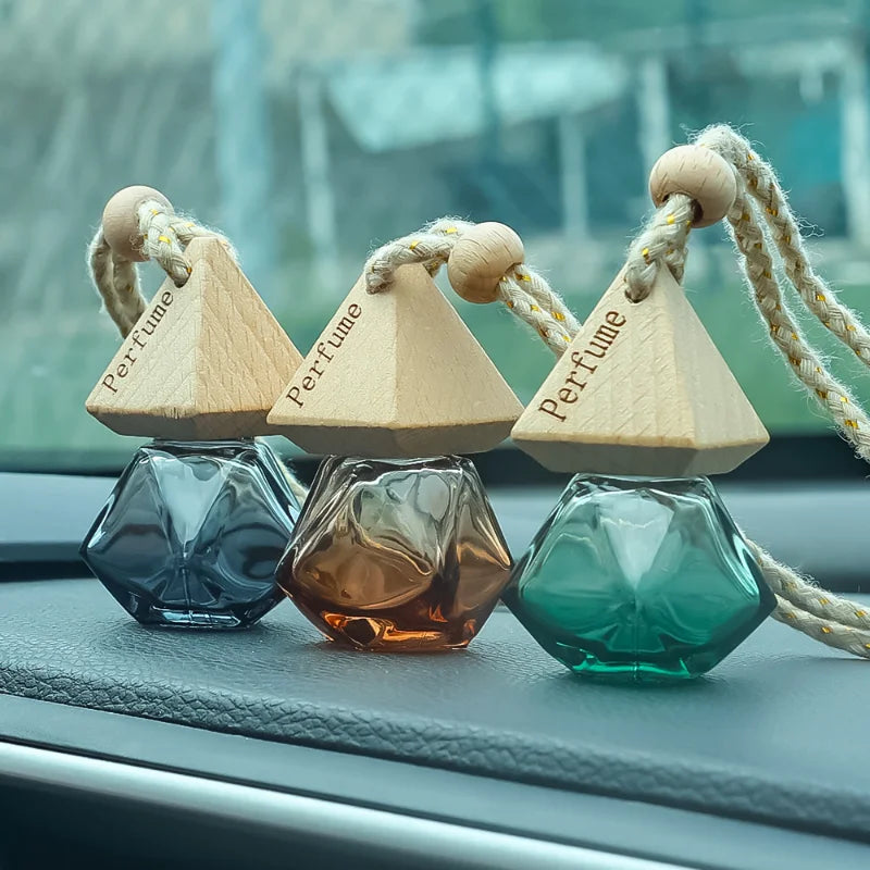 Mrslm_'s tweet photo. Transform your commute into a serene journey with our Essential Oil Diffuser Car Pendant. A touch of elegance &amp; customizable aromas for your car, home, or office. Elevate your drive—order now for FREE shipping! 🚗🌿✨ 

https://t.co/pJaD9VkKwr https://t.co/uN1ghhxtK3