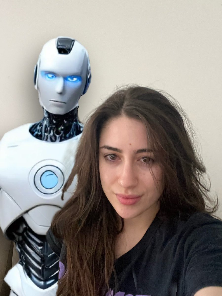 selmacashmoney's tweet image. it’s so over for real men