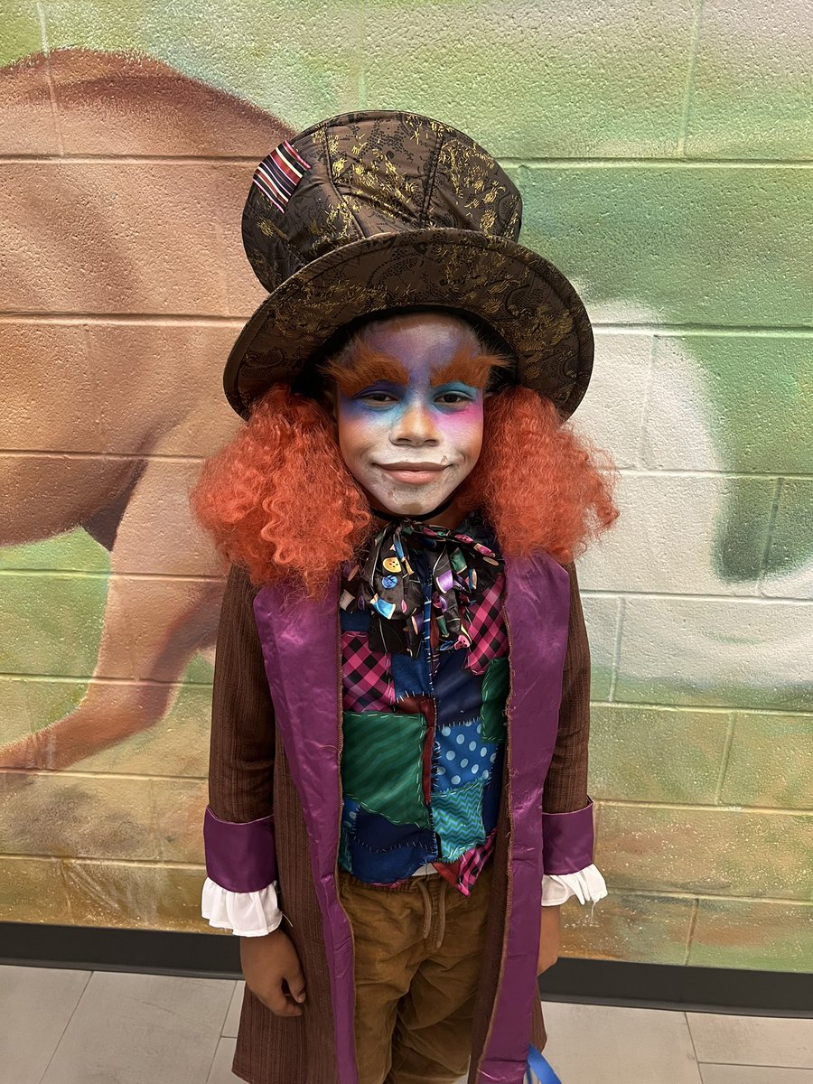 Book Character Parade always brings out the best costumes! <a href="/USEStallions/">Stephens Elementary</a>