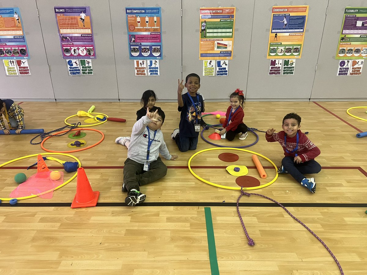Oleksandr Hirka (@oleksandr_hirka) on Twitter photo Our Ss making their snowmen! Ss got to choose from a variety of items on the other side of the gym and had to run cross court to grab them. Ss worked together to put together the most creative snowmen! <a href="/USEStallions/">Stephens Elementary</a> #PhysEd Our Ss making their snowmen! Ss got to choose from a variety of items on the other side of the gym and had to run cross court to grab them. Ss worked together to put together the most creative snowmen! <a href="/USEStallions/">Stephens Elementary</a> #PhysEd