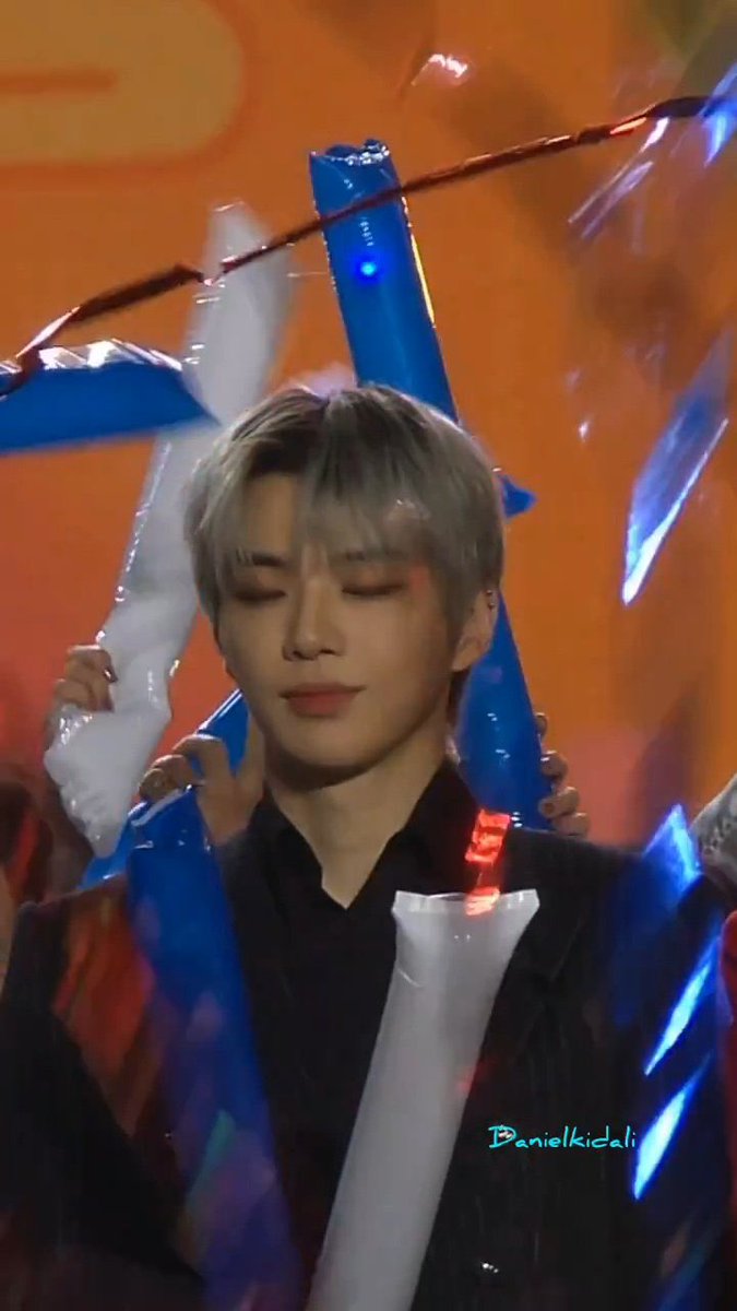 깡🔨 tweet media