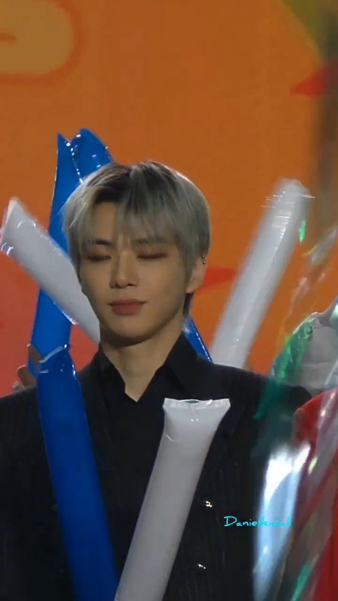 깡🔨 tweet media