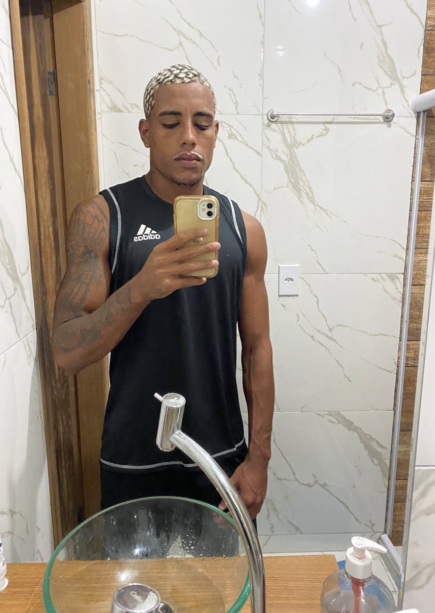 elxleo7's tweet image. 