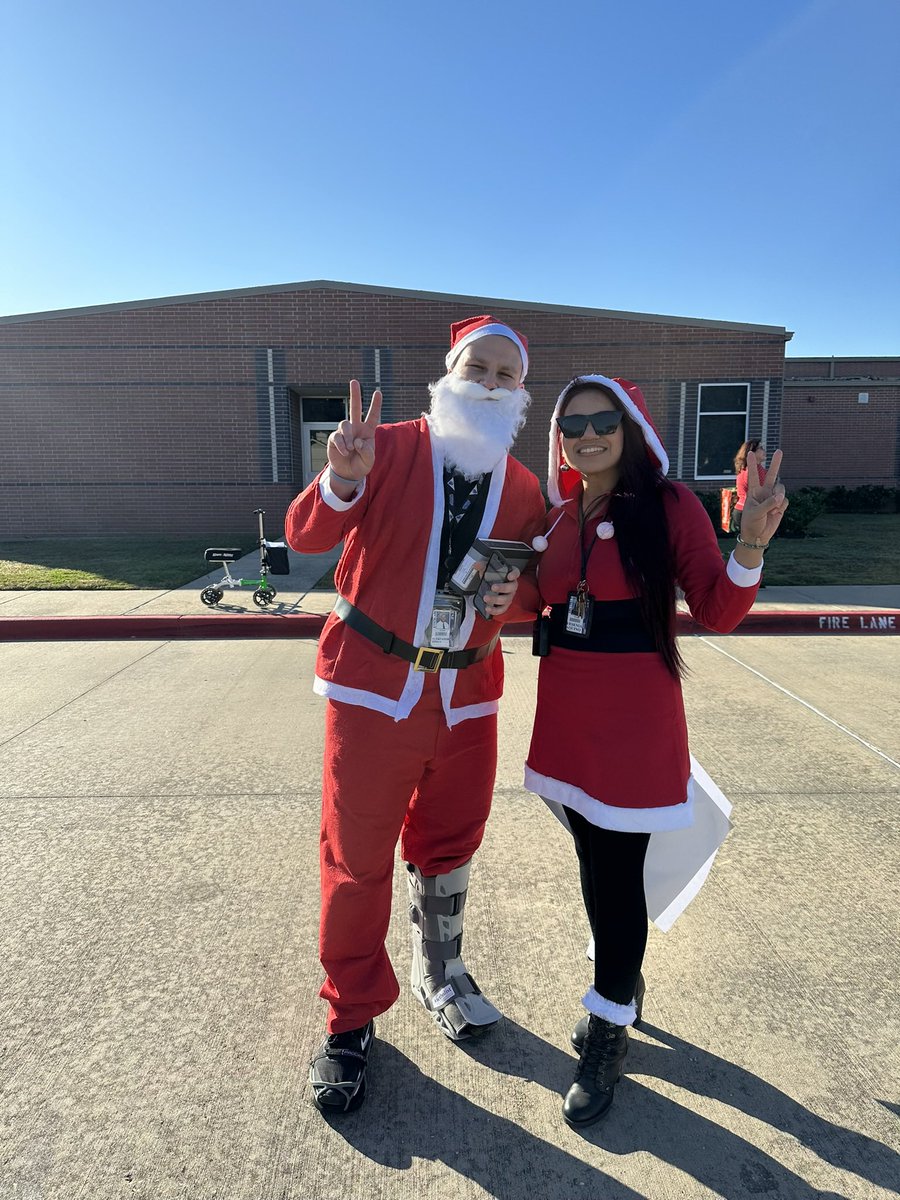 We hope you had a Merry Christmas and have a Happy New Year! <a href="/USEStallions/">Stephens Elementary</a>
