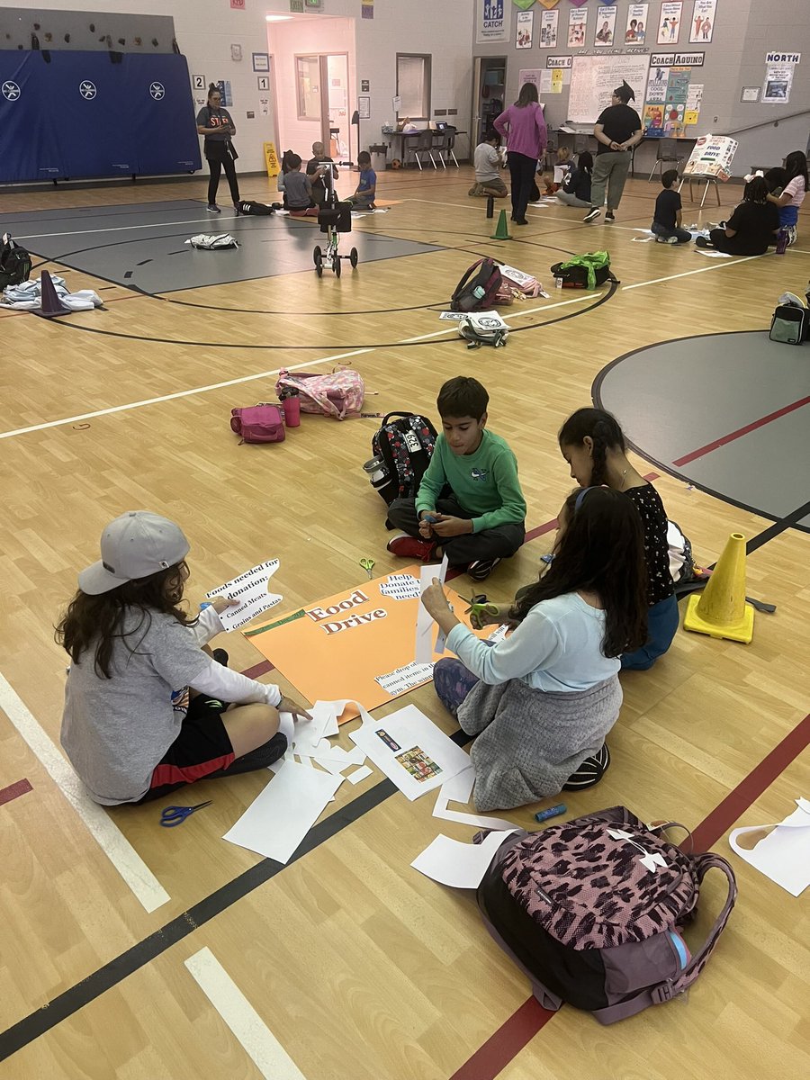 Our Read, Deed, Run Students working hard to create our annual Stephens Elementary Food Drive signs to hang up!@USEStallions