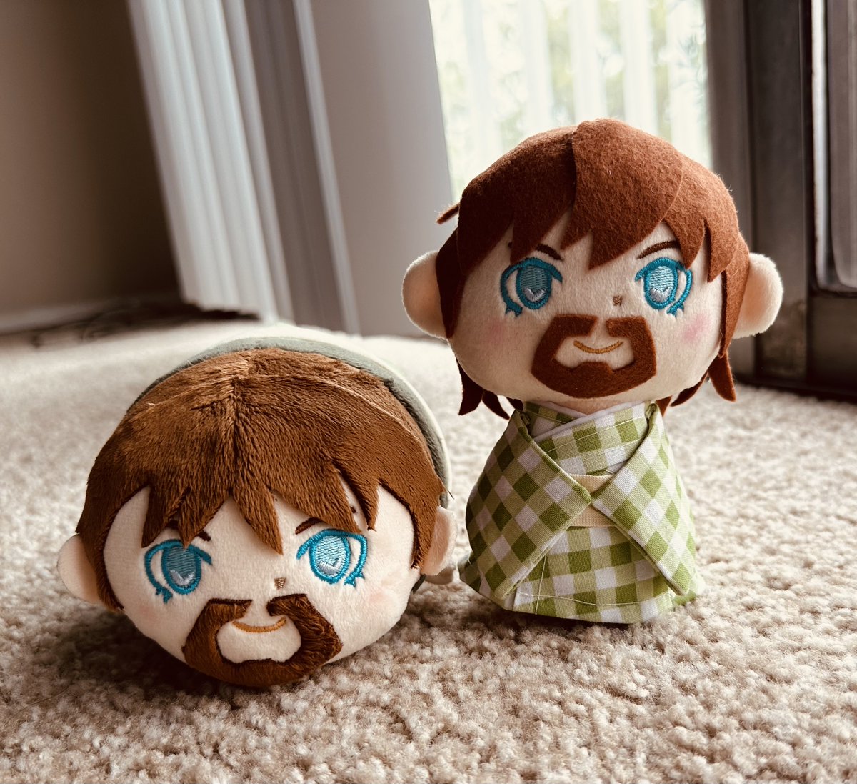 shouixeo's tweet image. My name is Samie ๐พ Welcome to my page ๐ฅฐ I am just your average hobbyist artist who is madly in love with her farming husband! My page is mostly filled with pictures of my adventures with Einar as well as artwork here and there. I hope you don't mind my daily Einar musing! ๐