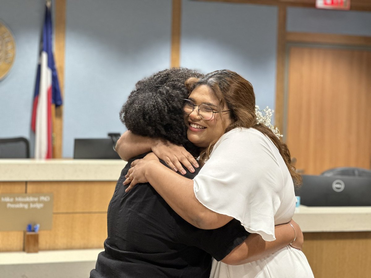 I’m so happy to have met you! 🩷
I can’t wait to start the new year of 2025 with you! Can’t wait to make new memories and go on so many trips 🌸💕