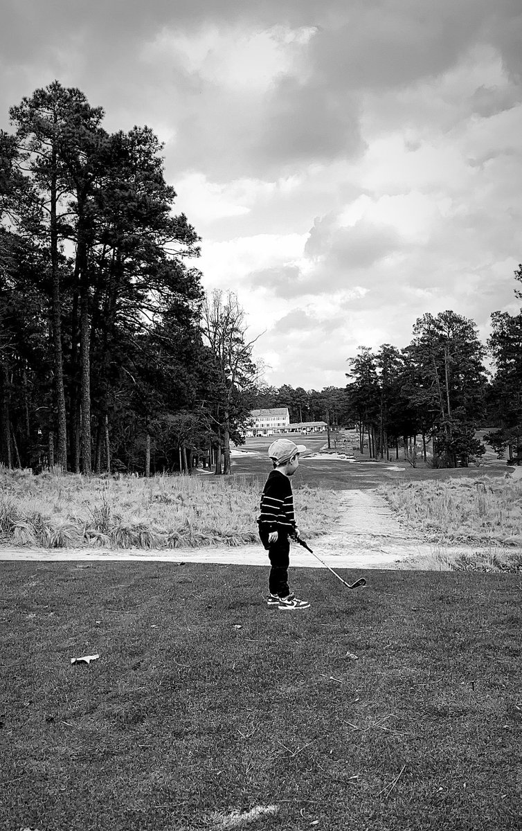 malachikoop's tweet image. Closing out the year at Midpines with my favorite golfing buddy. Teaching him that the post-round drink &amp;amp; debrief is the best part of golf.